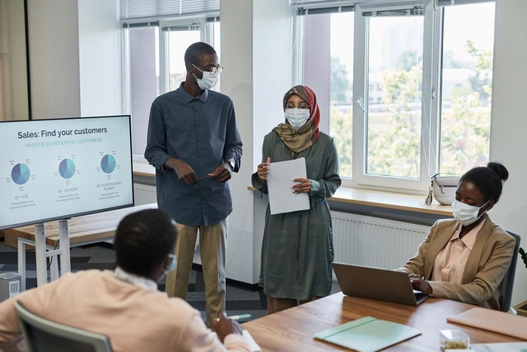 Stress door hybride werken: afspraken die echt werken in teams